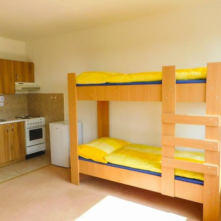 Km House Cerny Most Hostel Prague Luaran gambar