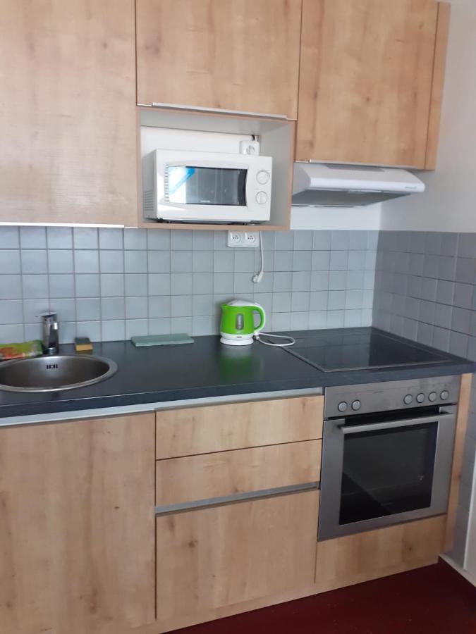 Km House Cerny Most Hostel Prague Luaran gambar