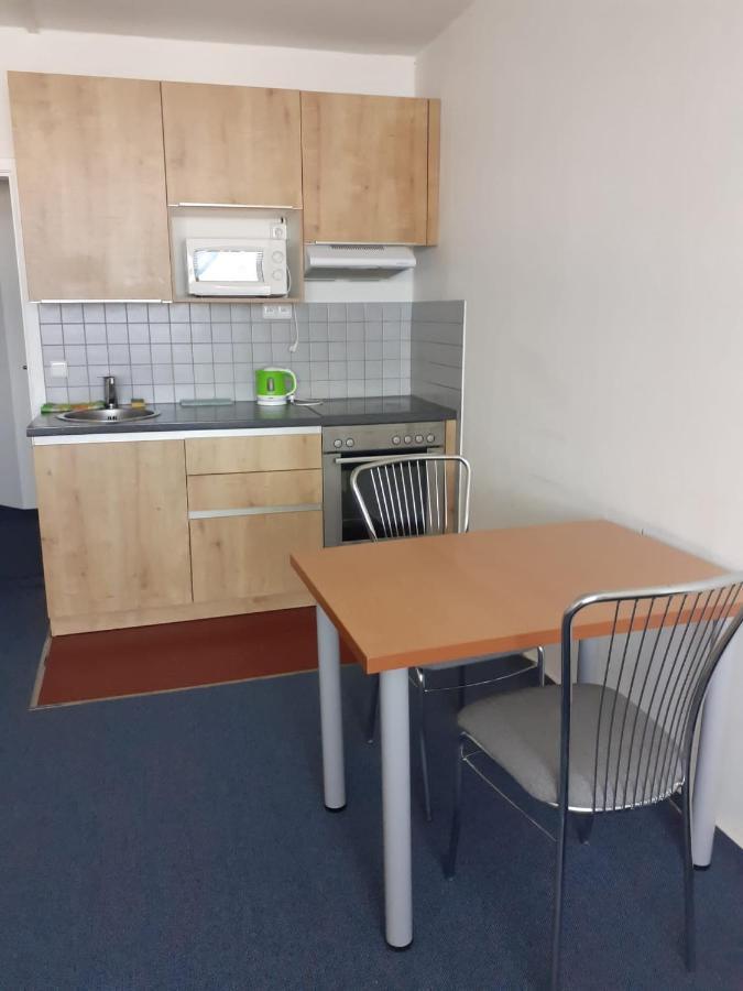 Km House Cerny Most Hostel Prague Luaran gambar