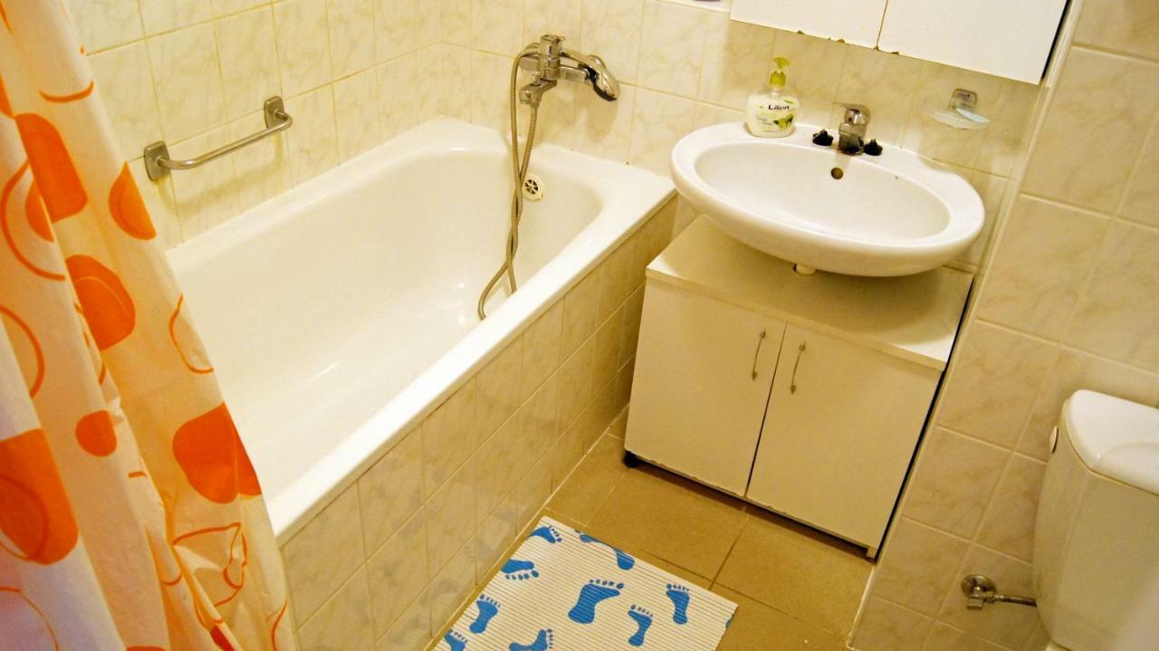 Km House Cerny Most Hostel Prague Luaran gambar