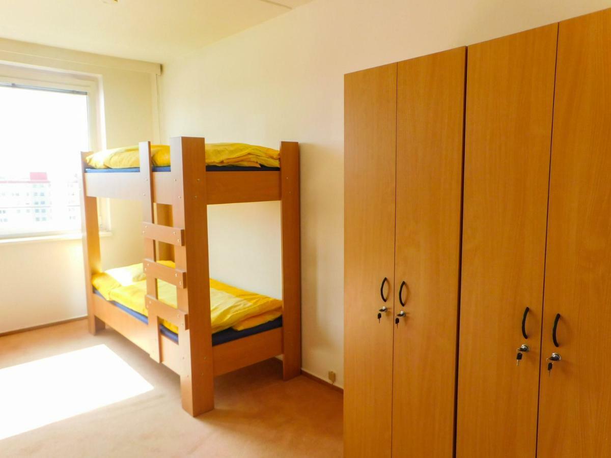 Km House Cerny Most Hostel Prague Luaran gambar