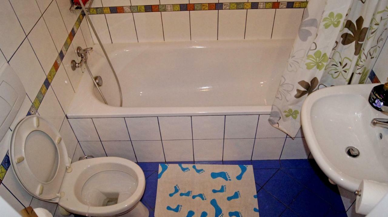 Km House Cerny Most Hostel Prague Luaran gambar