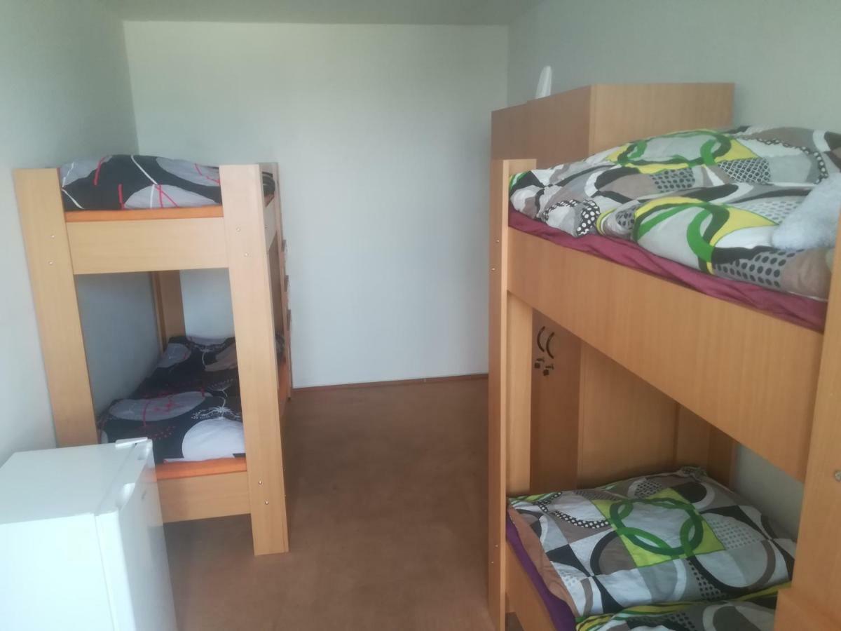 Km House Cerny Most Hostel Prague Luaran gambar