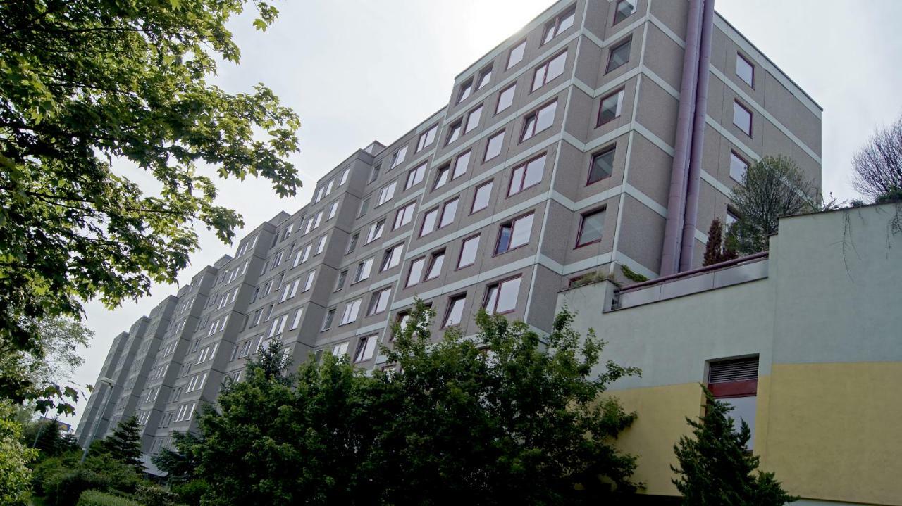 Km House Cerny Most Hostel Prague Luaran gambar