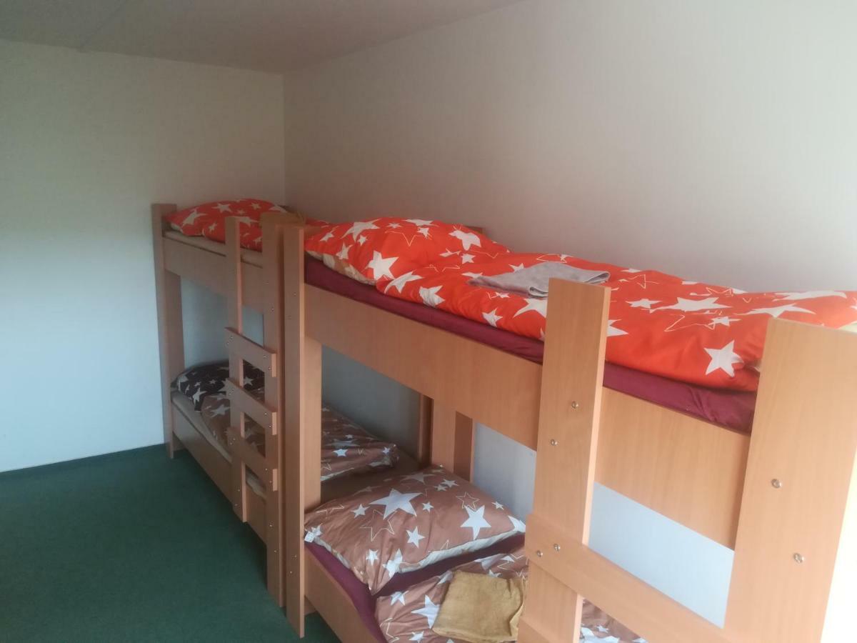 Km House Cerny Most Hostel Prague Luaran gambar