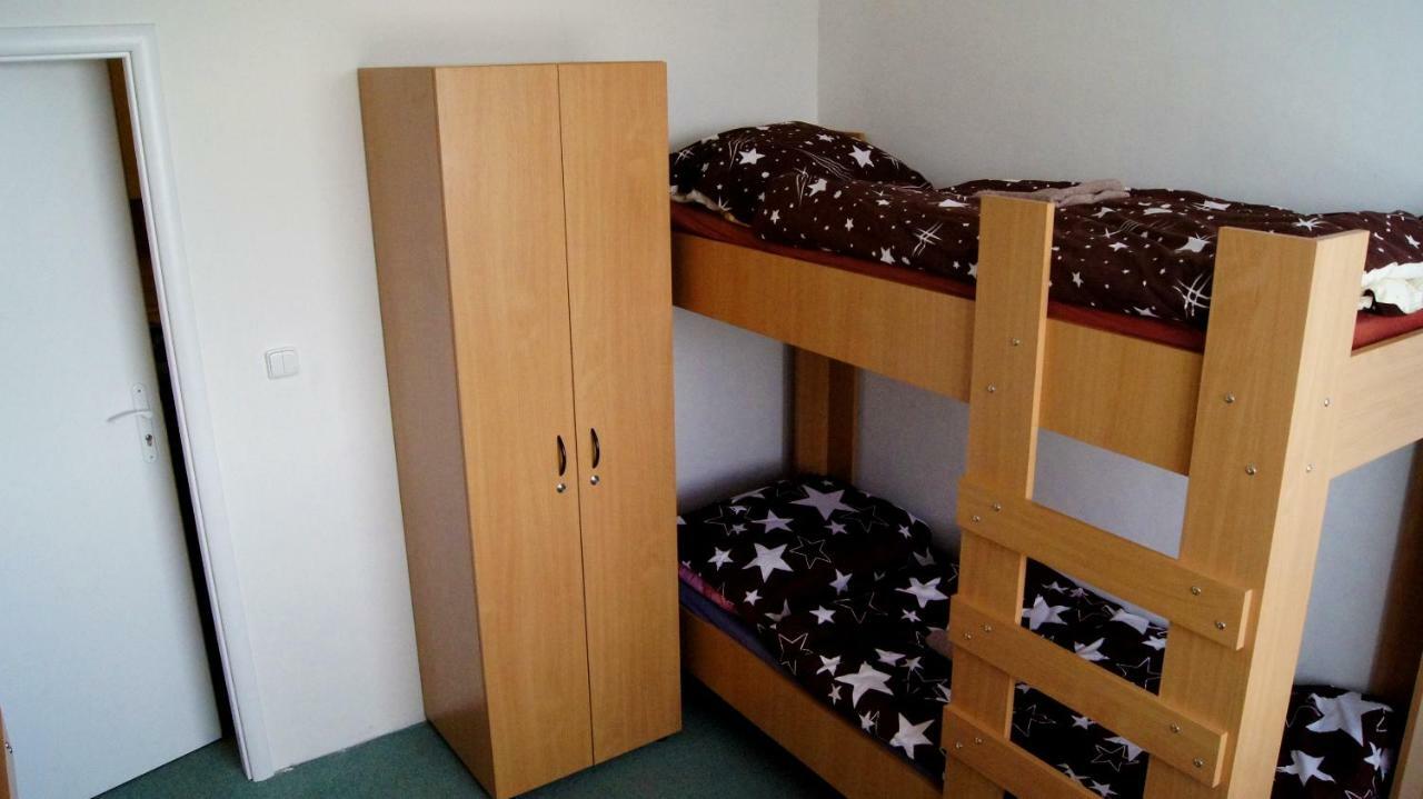 Km House Cerny Most Hostel Prague Luaran gambar