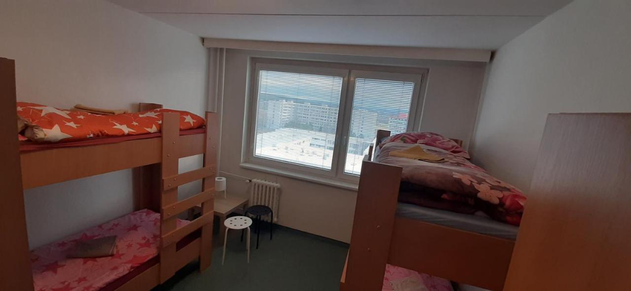 Km House Cerny Most Hostel Prague Luaran gambar